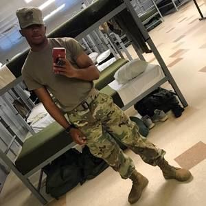 Meet your Posher, Tavon